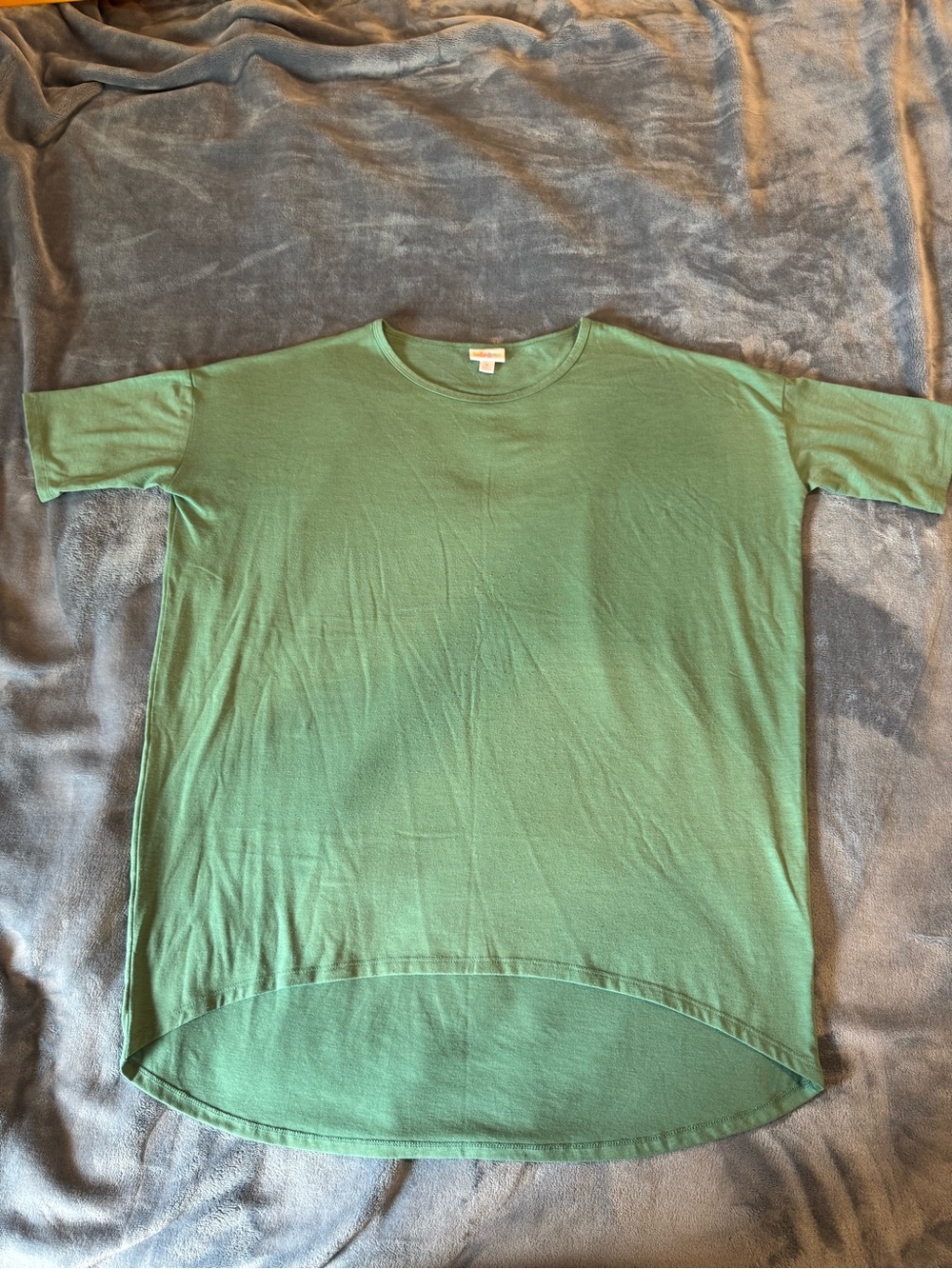 LuLaRoe Green Short Sleeve Tee